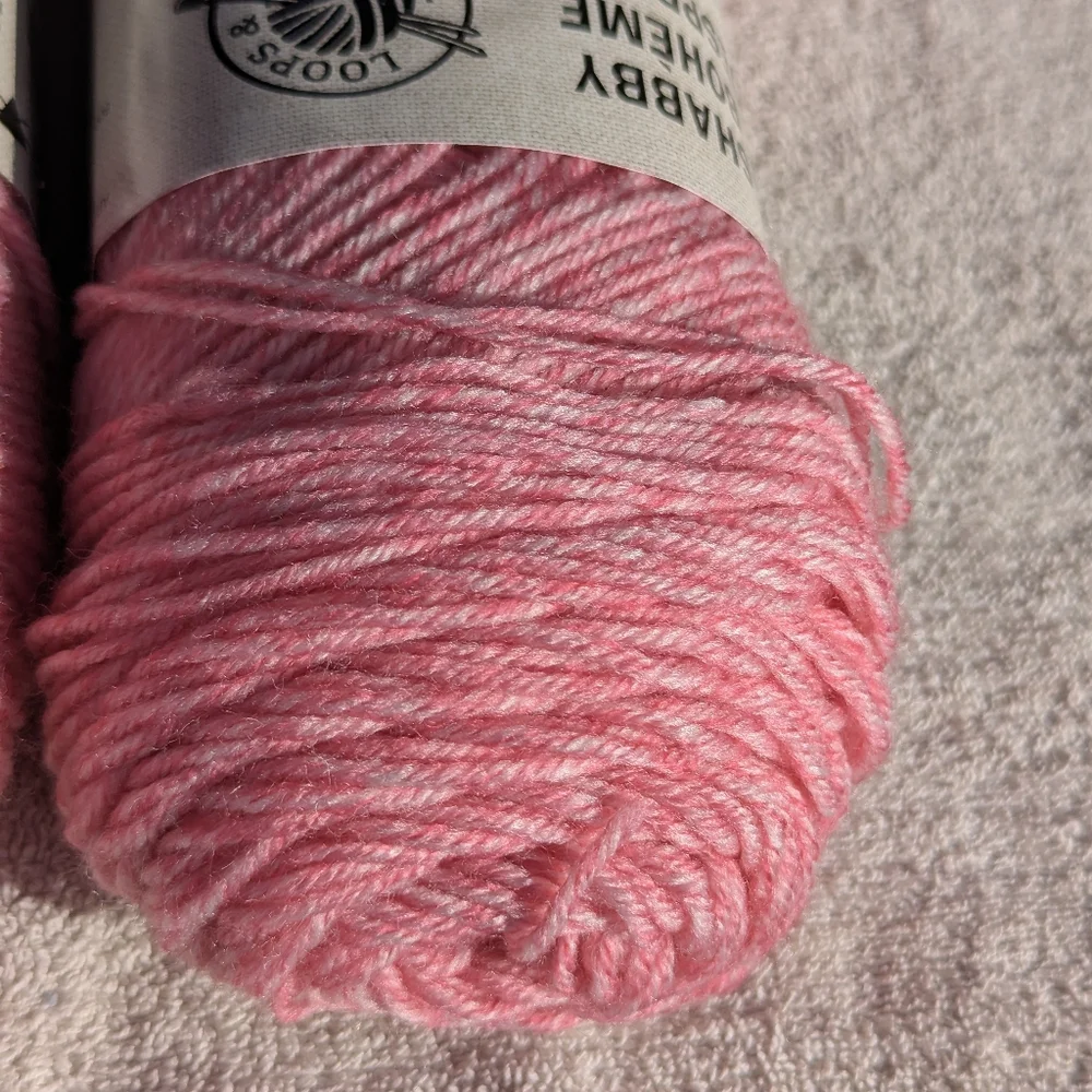 Loops & Threads Shabby Baby Pink Yarn, 2 Skiens Same Dye Lot, New - Picture 4 of 8